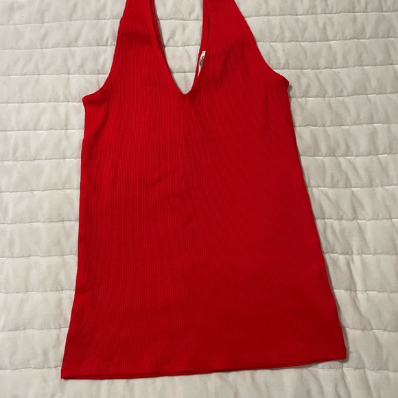 NWT Express one Eleven women V neck red top Sz Small - Picture 4 of 5
